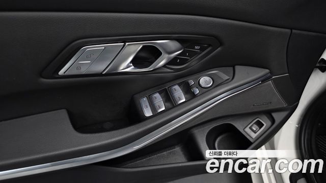 BMW 3 Series (G20) 320i Touring M Sports 2024 — фото 18