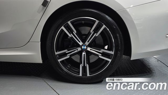 BMW 3 Series (G20) 320i Touring M Sports 2024 — фото 21