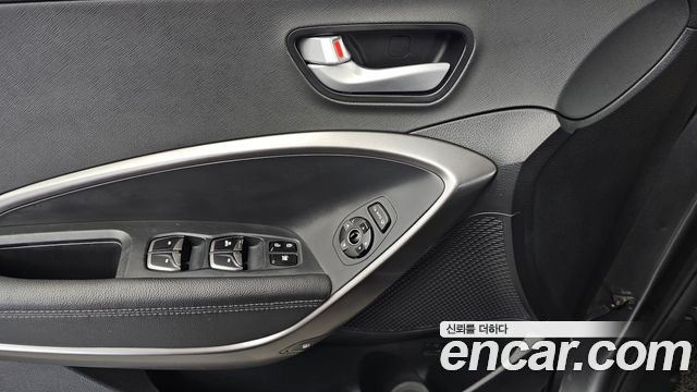 Hyundai Santa Fe The Prime Diesel 2.0 2WD Premium 2016 — фото 31
