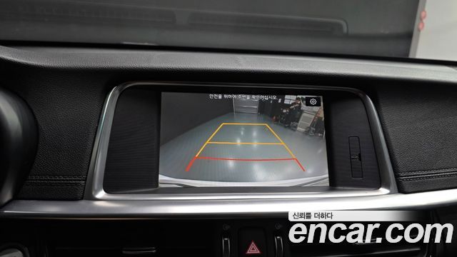 Kia K5 (II) 2.0 Prestige 2019 — фото 15