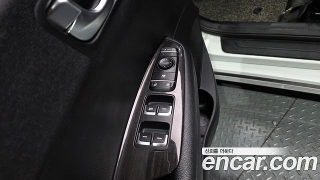 Kia K5 (II) 2.0 Prestige 2019 — фото 18