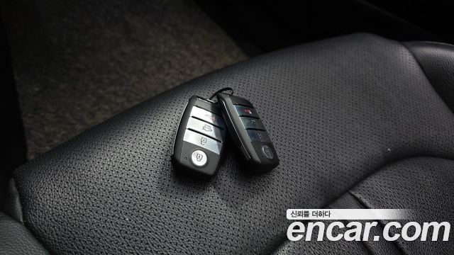 Kia K5 (II) 2.0 Prestige 2019 — фото 20