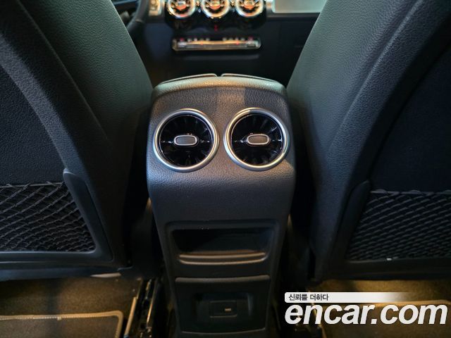 Mercedes-Benz GLB-Class (X247) GLB200 d 2021 — фото 22