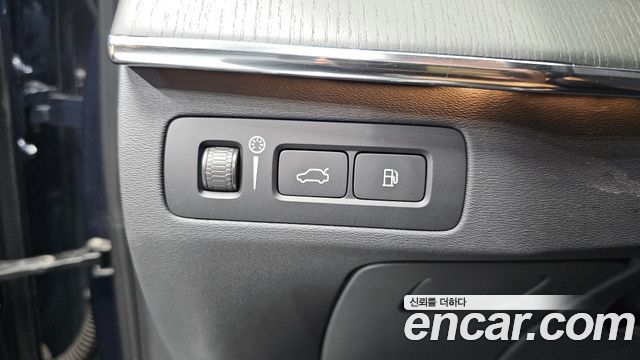 Volvo XC90 (II) T8 Inscription Hybird 2021 — фото 15