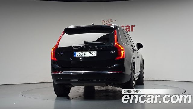 Volvo XC90 (II) B6 Ultimate Bright 2023 — фото 4