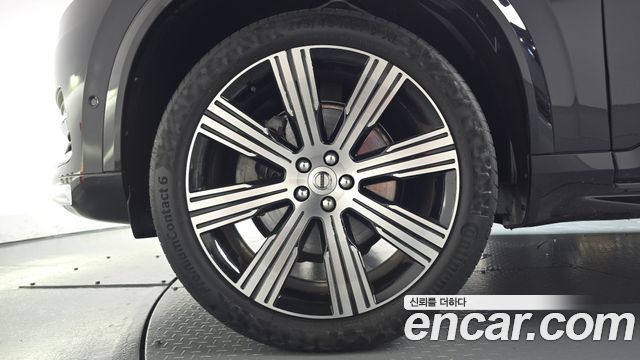 Volvo XC90 (II) B6 Ultimate Bright 2023 — фото 5