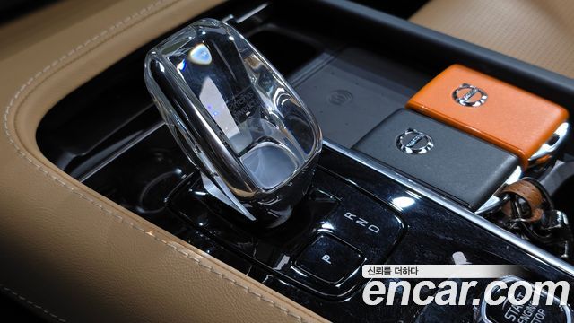 Volvo XC90 (II) B6 Ultimate Bright 2023 — фото 9