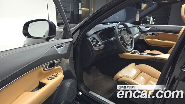 Volvo XC90 (II) B6 Ultimate Bright 2023 — фото 10