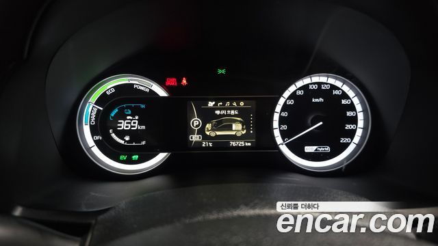 Kia Niro Luxury 2018 — фото 8