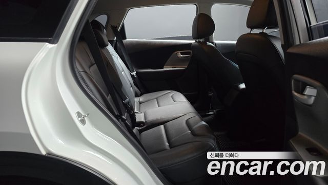 Kia Niro Luxury 2018 — фото 11