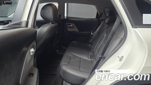 Kia Niro Luxury 2018 — фото 12