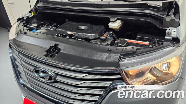 Hyundai Grand Starex Van 3-Seater Smart 2018 — фото 6