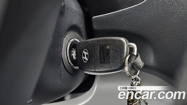 Hyundai Grand Starex Van 3-Seater Smart 2018 — фото 18