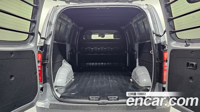 Hyundai Grand Starex Van 3-Seater Smart 2018 — фото 19