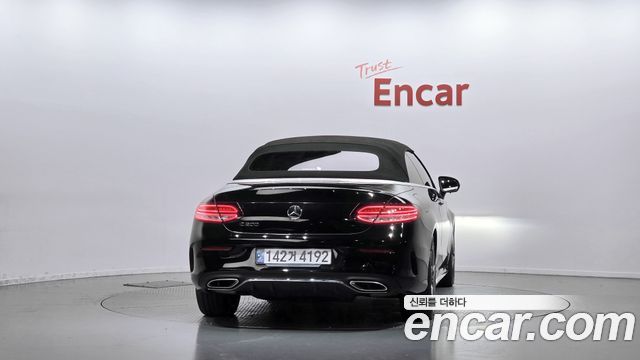 Mercedes-Benz C-Class (W205) C200 Cabriolet 2021 — фото 4