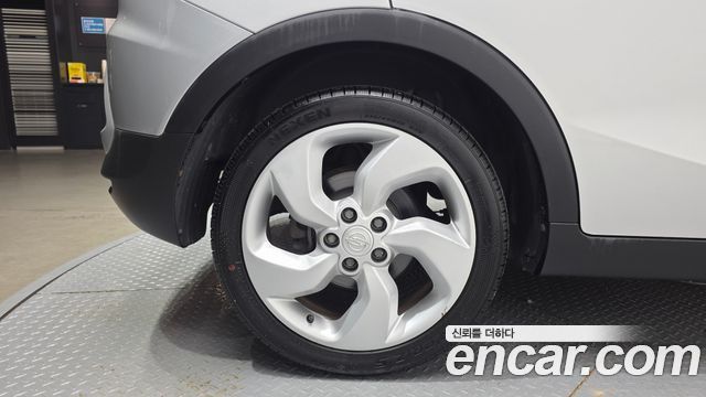 KG Mobility (SsangYong) Tivoli LX 2WD DLX 2015 — фото 5