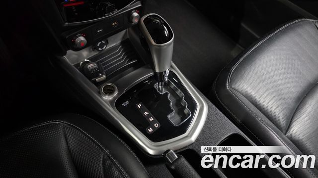 KG Mobility (SsangYong) Tivoli LX 2WD DLX 2015 — фото 9