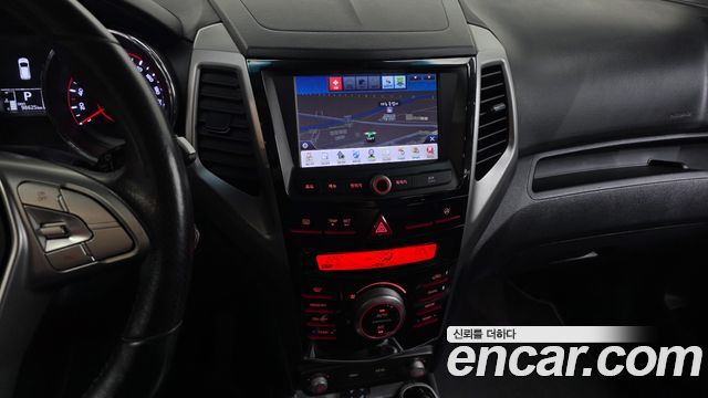 KG Mobility (SsangYong) Tivoli LX 2WD DLX 2015 — фото 14