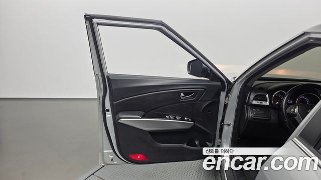KG Mobility (SsangYong) Tivoli LX 2WD DLX 2015 — фото 24
