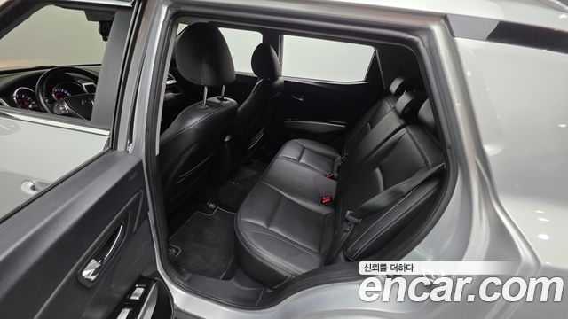 KG Mobility (SsangYong) Tivoli LX 2WD DLX 2015 — фото 26
