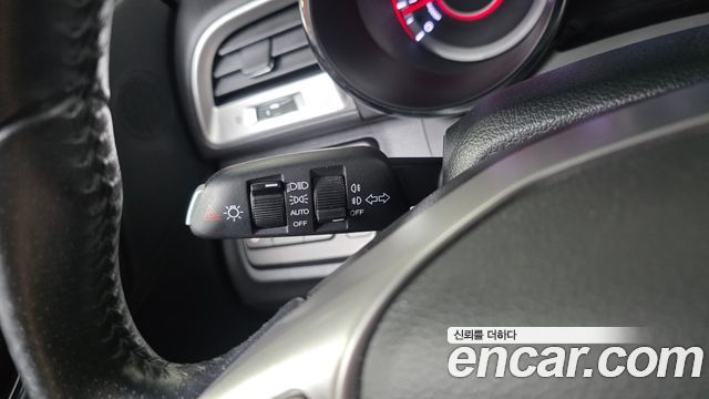 KG Mobility (SsangYong) Tivoli LX 2WD DLX 2015 — фото 29