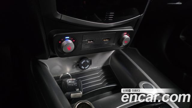 KG Mobility (SsangYong) Tivoli LX 2WD DLX 2015 — фото 32