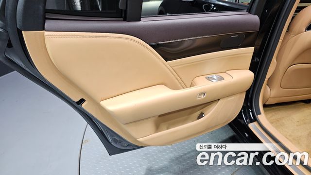 Genesis G90 (RS4) Gasoline 3.5 Turbo AWD 2023 — фото 25
