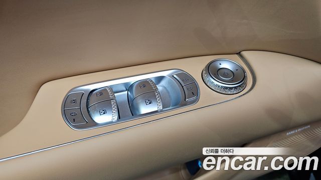 Genesis G90 (RS4) Gasoline 3.5 Turbo AWD 2023 — фото 27
