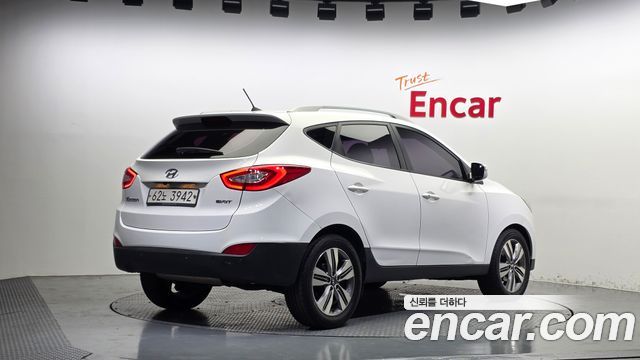 Hyundai Tucson ix Diesel(e-VGT) 2WD Smart special 2014 — фото 2
