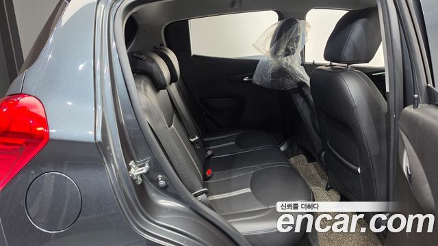 Chevrolet Spark Premier 2021 — фото 11