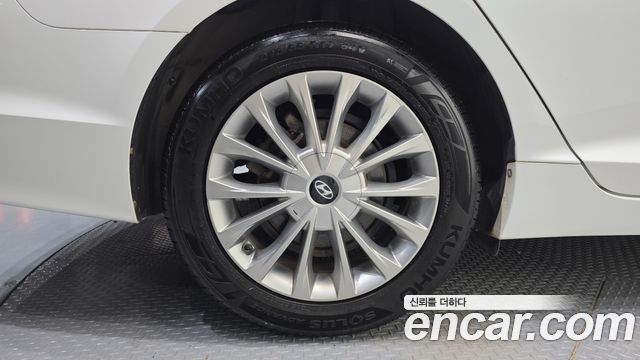 Hyundai Sonata (LF) 2.0 Style Special 2016 — фото 5