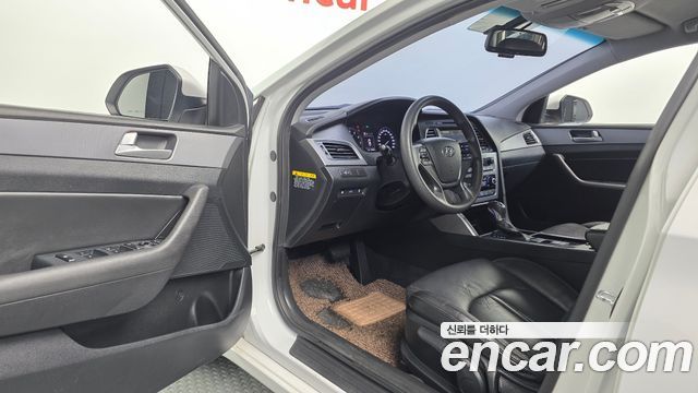 Hyundai Sonata (LF) 2.0 Style Special 2016 — фото 10