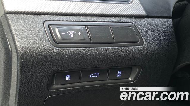 Hyundai Sonata (LF) 2.0 Style Special 2016 — фото 30
