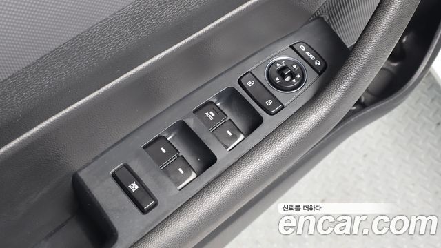 Hyundai Sonata (LF) 2.0 Style Special 2016 — фото 32