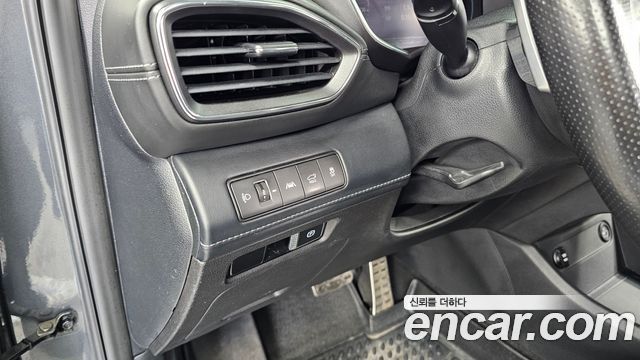 Hyundai Santa Fe Diesel 2.2 2WD Calligraphy 2021 — фото 28