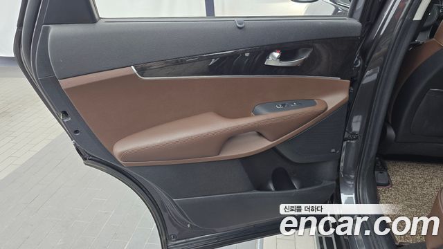 Kia Sorento Diesel 2.2 4WD Noblesse Special 2015 — фото 25