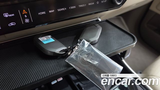 Kia Carnival (IV) Gasoline 7-Seater Hi Limousine Signature 2024 — фото 16