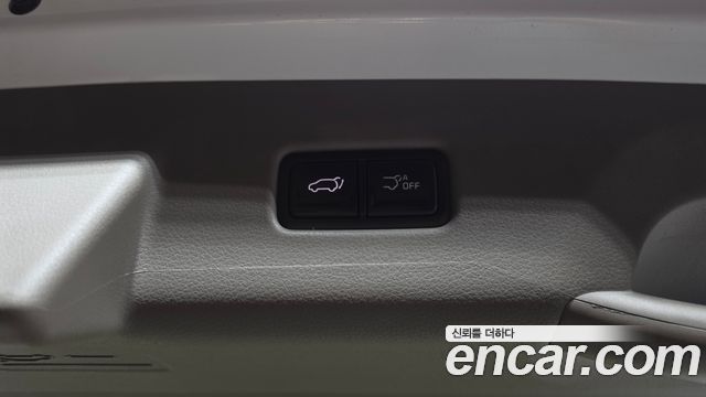 Kia Carnival (IV) Gasoline 7-Seater Hi Limousine Signature 2024 — фото 18