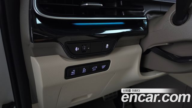 Kia Carnival (IV) Gasoline 7-Seater Hi Limousine Signature 2024 — фото 29