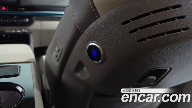 Kia Carnival (IV) Gasoline 7-Seater Hi Limousine Signature 2024 — фото 30