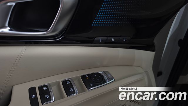 Kia Carnival (IV) Gasoline 7-Seater Hi Limousine Signature 2024 — фото 38