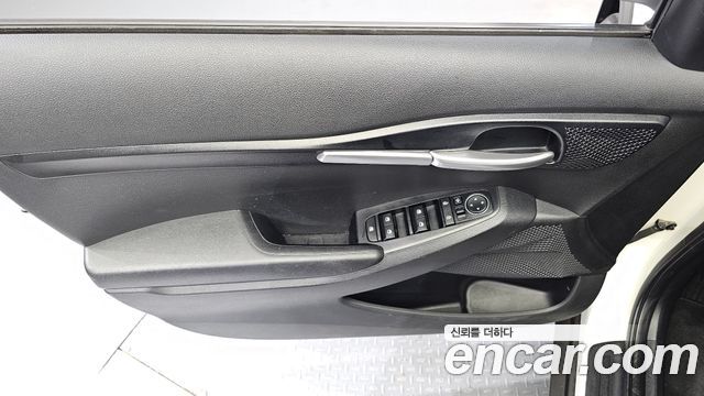 Kia Seltos Gasoline 1.6 Turbo 2WD Trendy 2020 — фото 24