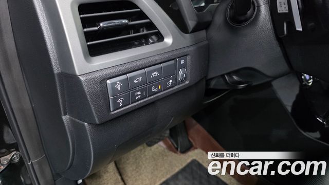 KG Mobility (SsangYong) Beautiful Korando Gasoline 1.5 4WD R-Plus 2022 — фото 18