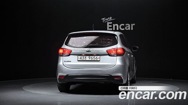 Kia Carens 2.0 LPi Prestige 2014 — фото 4