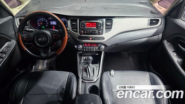 Kia Carens 2.0 LPi Prestige 2014 — фото 7