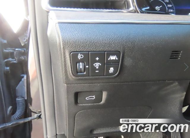 Kia K5 (III) 2.0 Signature 2023 — фото 19