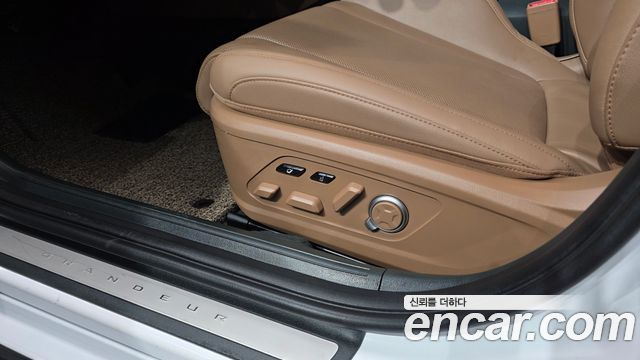 Hyundai Grandeur Hybrid (GN7) Exclusive 2023 — фото 18