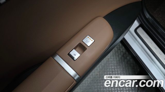 Hyundai Grandeur Hybrid (GN7) Exclusive 2023 — фото 19