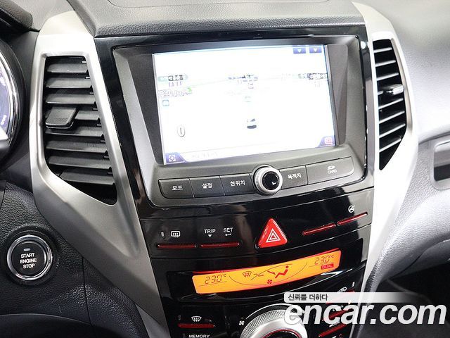 KG Mobility (SsangYong) Tivoli Diesel LX 2WD 2016 — фото 8