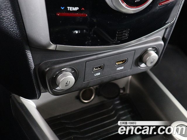 KG Mobility (SsangYong) Tivoli Diesel LX 2WD 2016 — фото 15